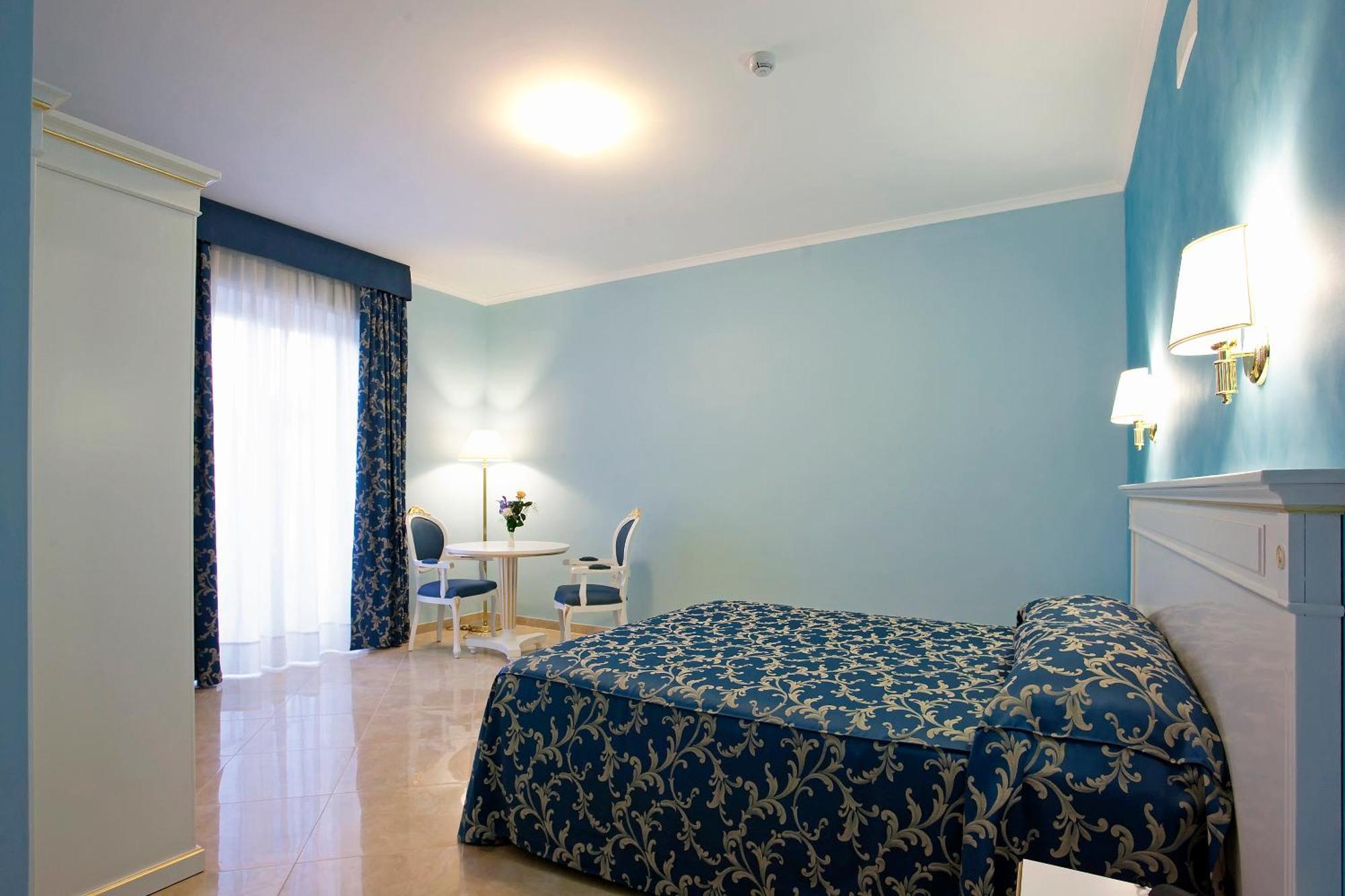 Hotel Aquila 아프릴리아 객실 사진