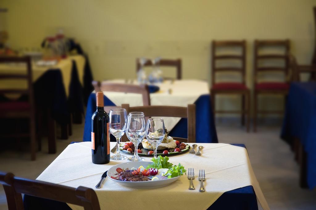 Hotel Aquila 아프릴리아 외부 사진