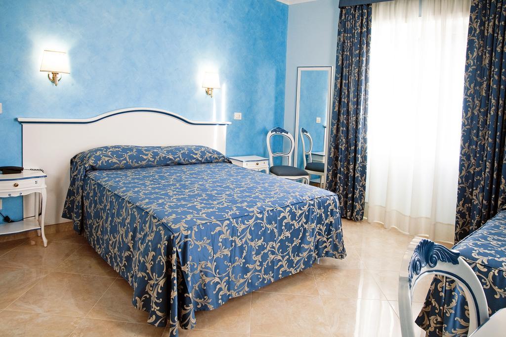 Hotel Aquila 아프릴리아 외부 사진